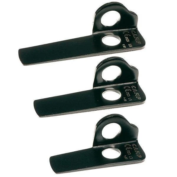 Camp Knifeblade Pitons