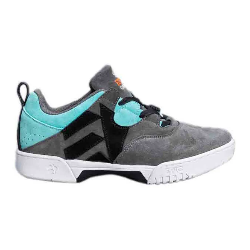 Epic LT trainers