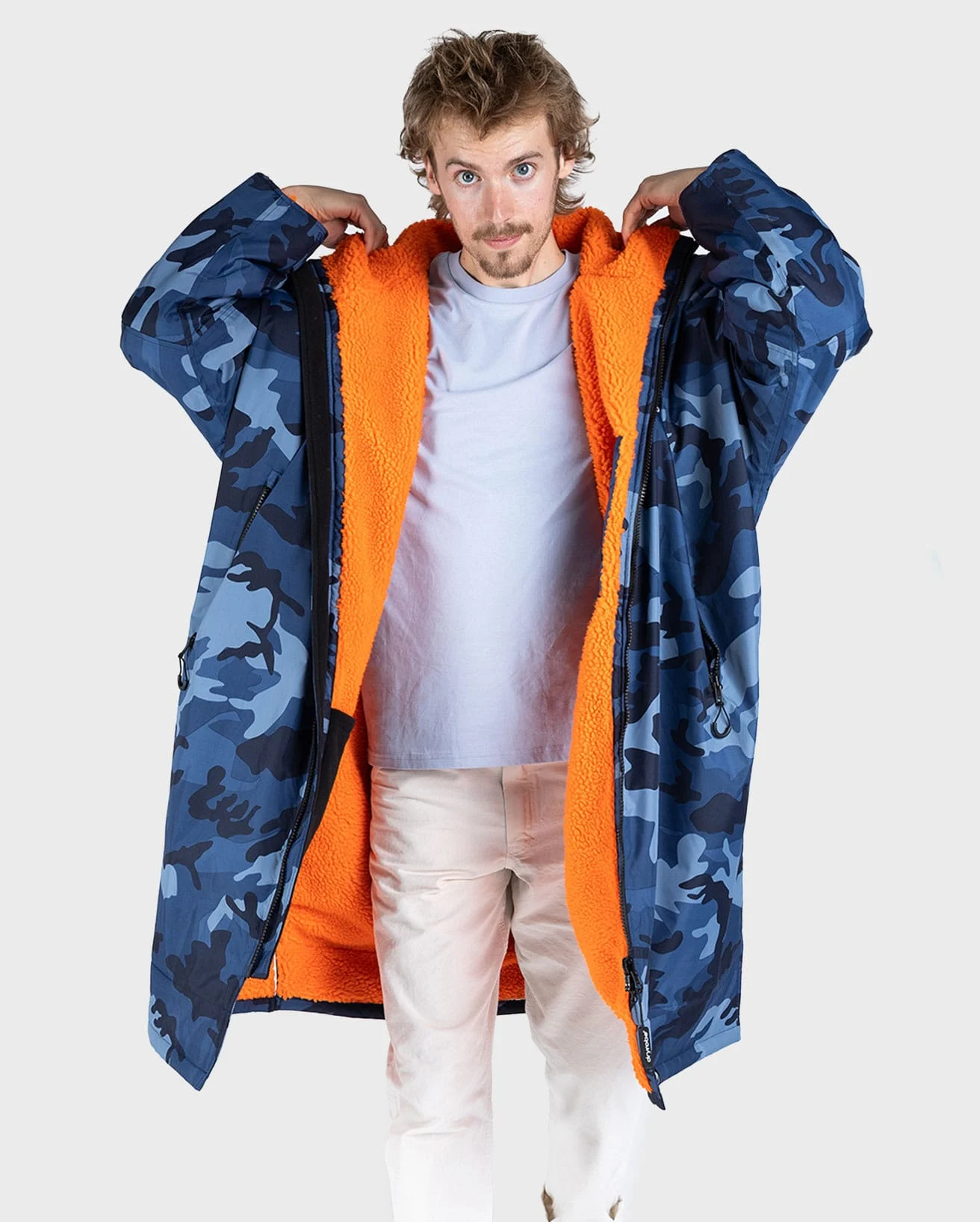 Dryrobe Advance Long Sleeve Changing Robe – Blue Camo Orange