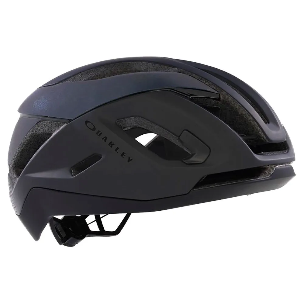 Oakley Aro5 Race ICE MIPS helmet